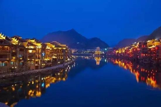 美国CNN强推贵州黄果树大瀑布:中国最美地方之一