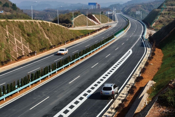 贵州省高速公路通车里程达4012公里（图）