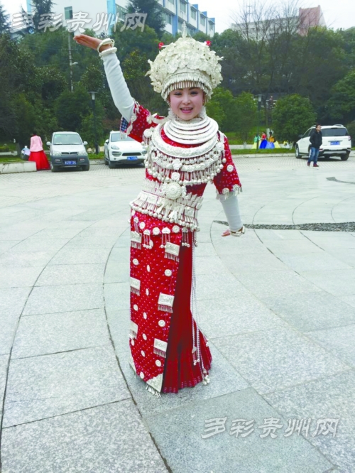 贵州省2015年艺考开考 民族特色专业秀不停