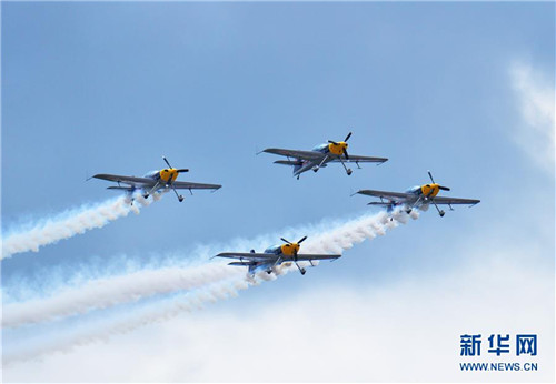 Intl air show stuns Guizhou
